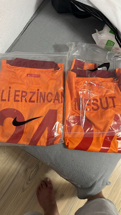 Galatasaray - Turkiye Cumhuriyeti 100.Yil Ozel Seri Futbol Formasi Trikot