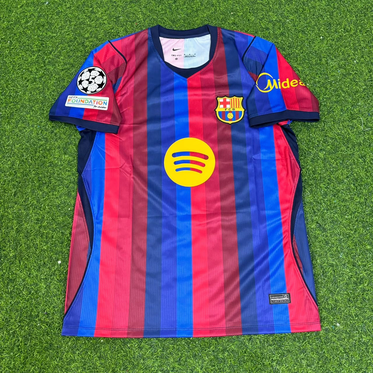Pedri  #8 Barcelona 2027 New Season Champions League Patch Home Jersey Trikot Maillot Soccer Shirt
