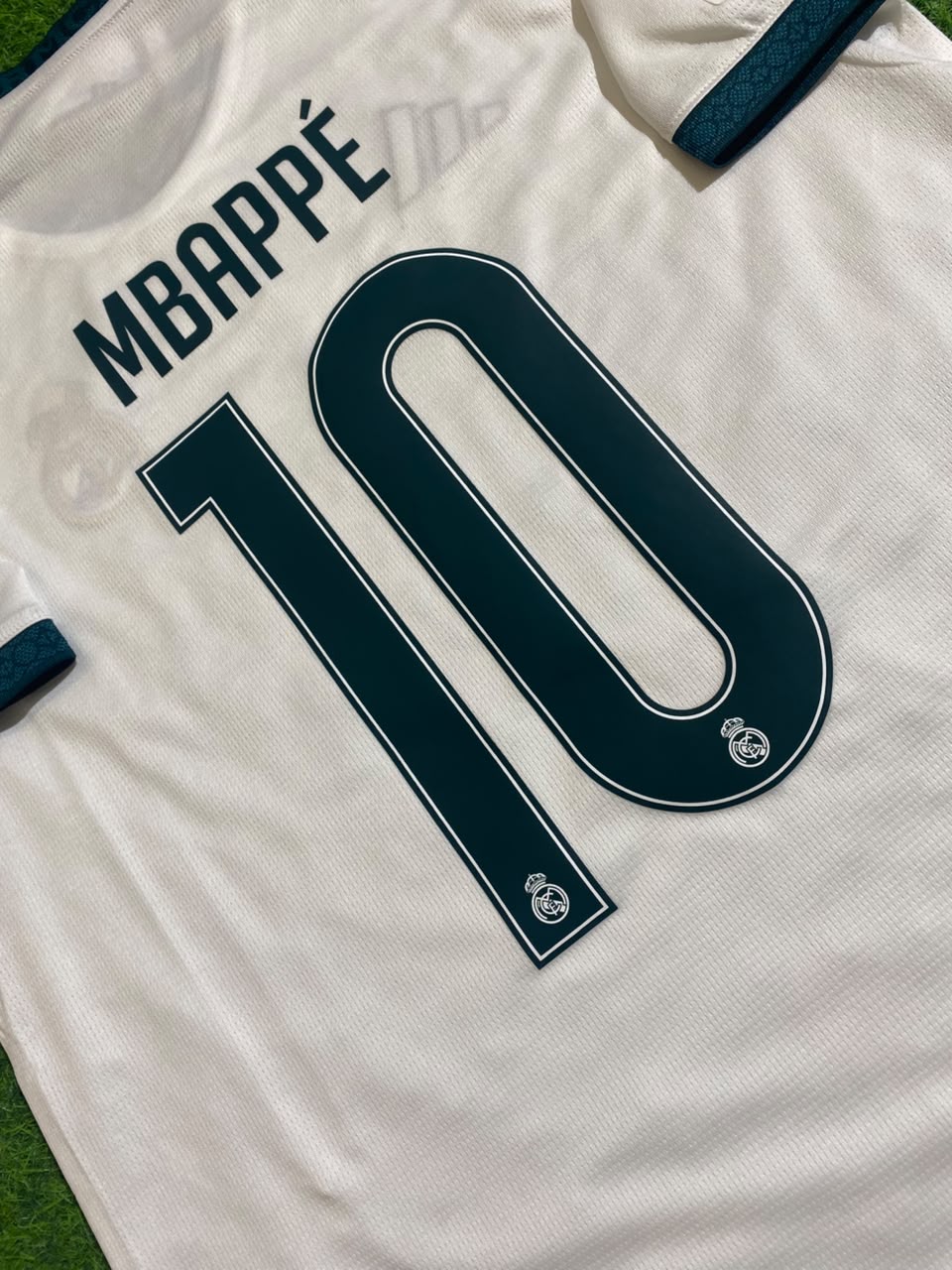 Maillot de football domicile à manches longues Kylian Mbappé #10 France Coupe du Monde 2026