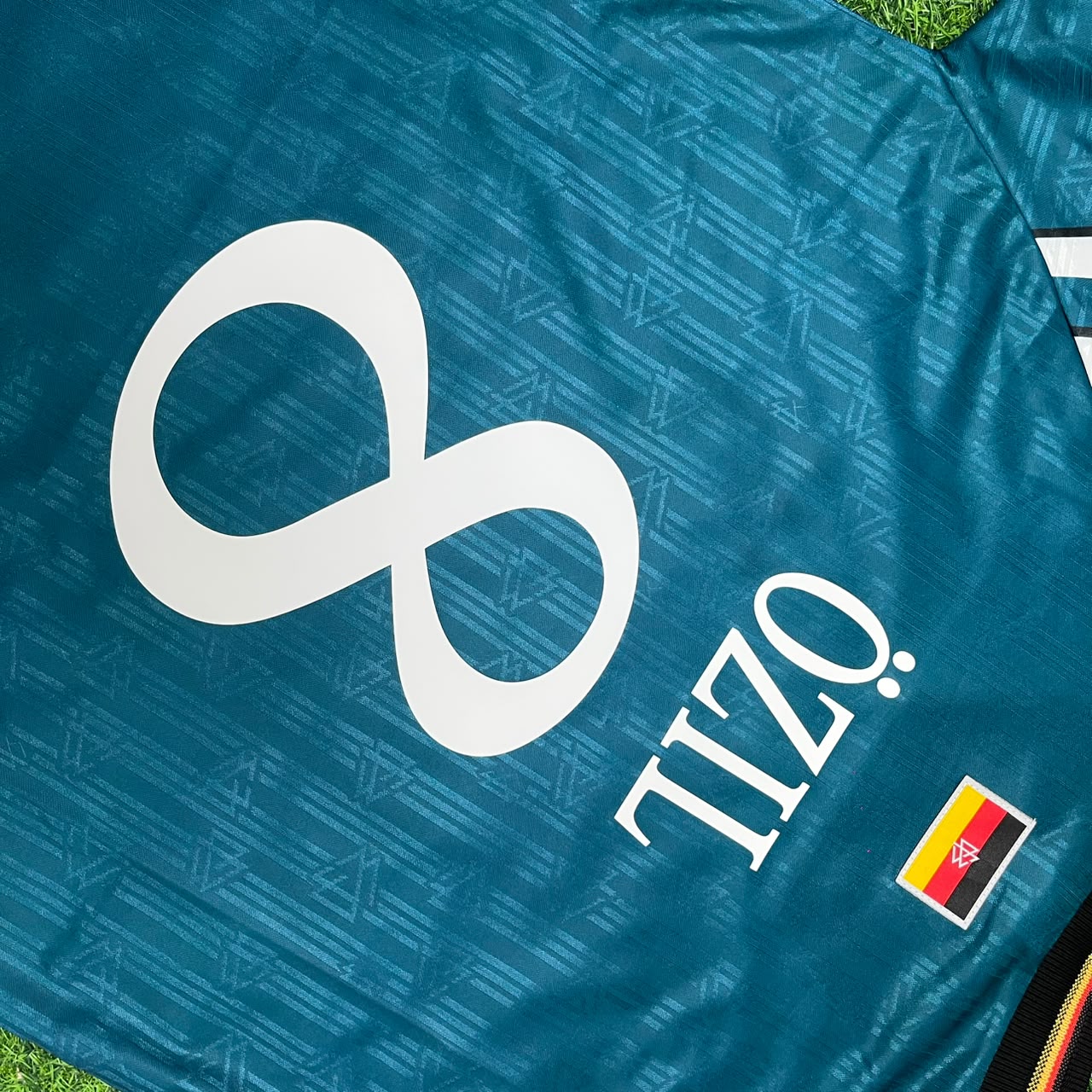 Maillot de football rétro Mesut Özil Allemagne Deutschland