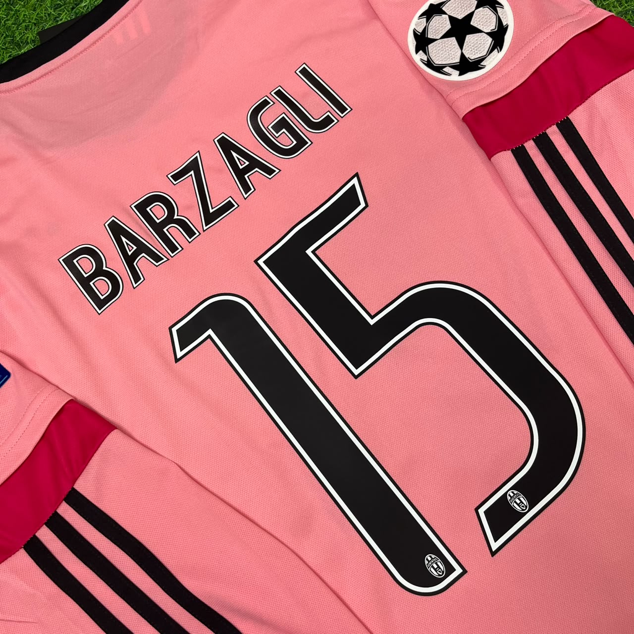 Andrea Barzagli Juventus Pink Retro 2015-2016 Pink Jersey Trikot
