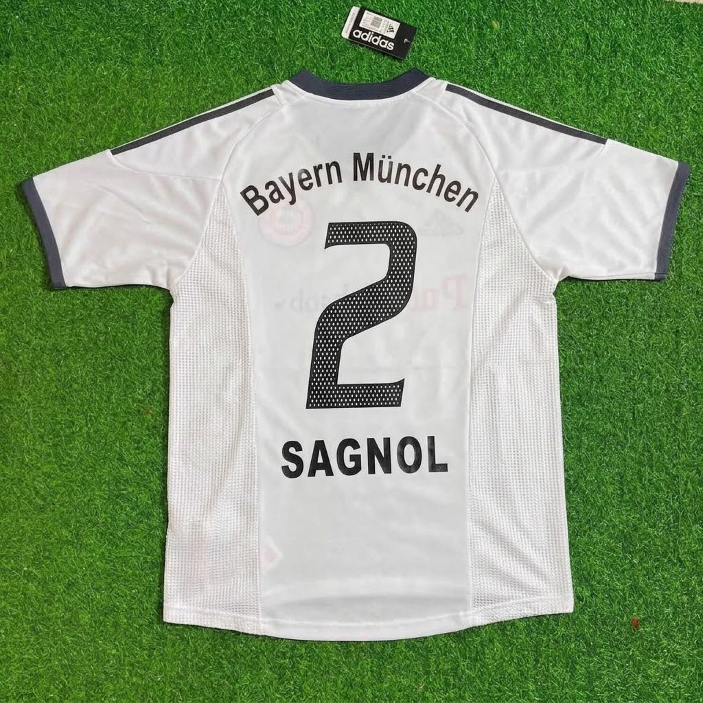 Willy Sagnol Bayern Munich 2002/2004 Away White Retro Football Jersey Trikot Mailot