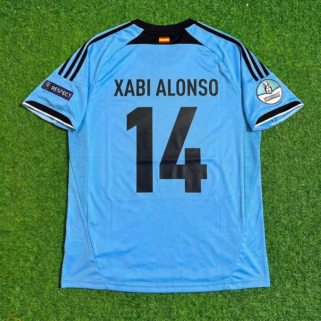 Xabi Alonso Spain EURO 2012 Final Retro Football Jersey Kit