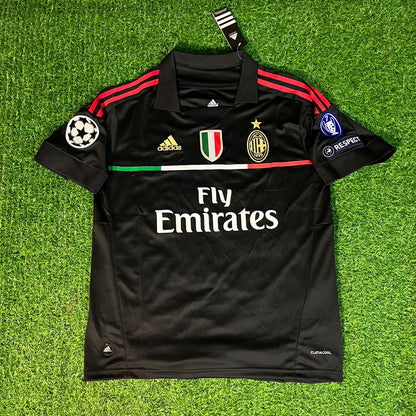 Zlatan Ibrahimović 11 - Milan Third Kit 2011/12 Retro Kit Jersey Maillot Trikot Soccer Shirt