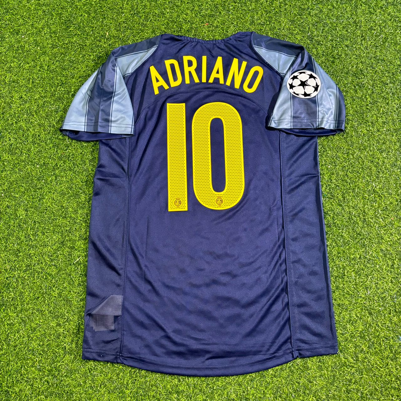 Adriano #10 Inter Milan 2004-05 Retro Football Jersey Kit