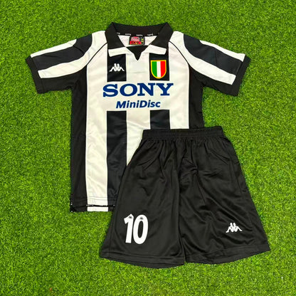 Alessandro Del Piero #10 Juventus 1997 1998 Home Retro Kids Kit