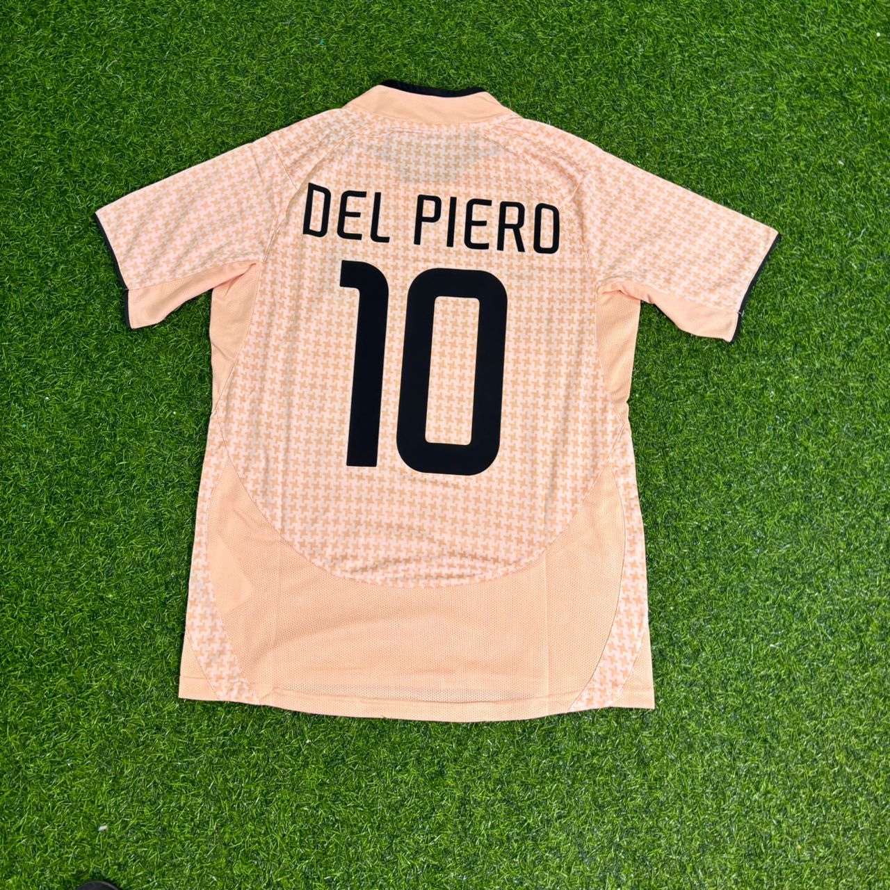 Alessandro Del Piero 10 Juventus 2003/2004 Away Retro Football Jersey