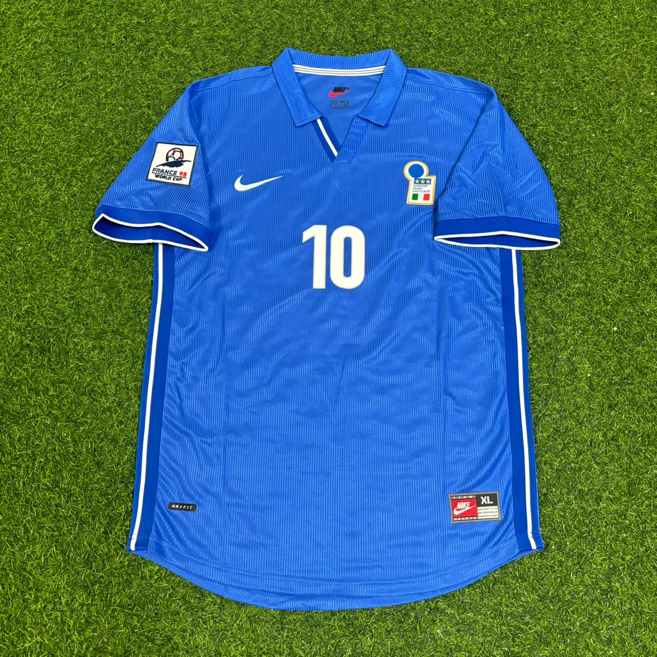 Alessandro Del Piero Italy Home Blue Retro Football Jersey