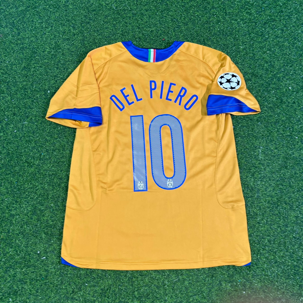 Alessandro Del Piero Juventus 2005-2006 Yellow Third Retro Football Jersey