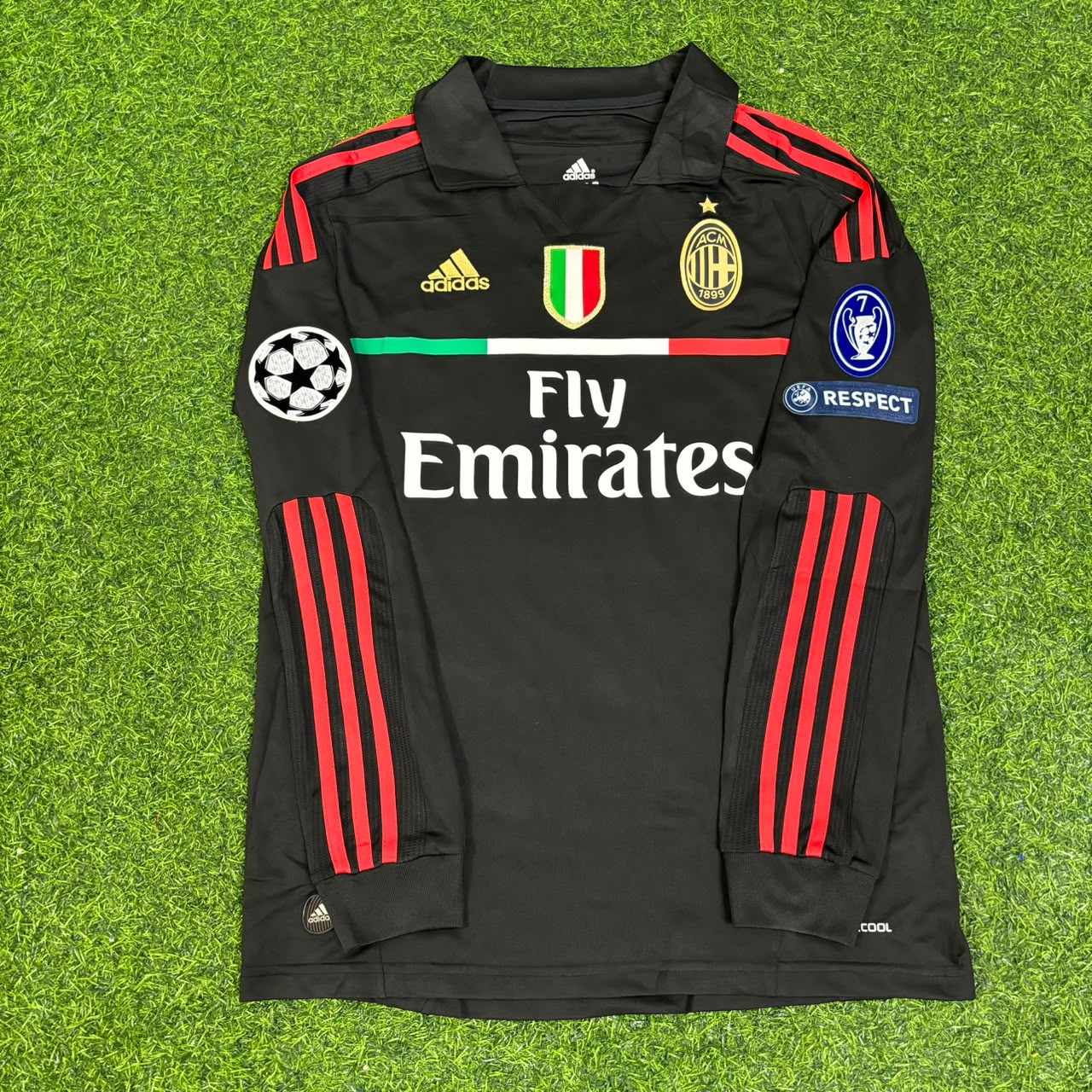 Alessandro Nesta AC Milan 2011/12 Red & Black Retro Football Jersey Kit
