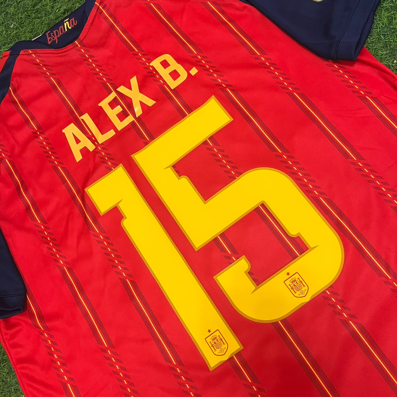 Maillot de football domicile Alex Baena #15 Espagne Coupe du Monde 2026