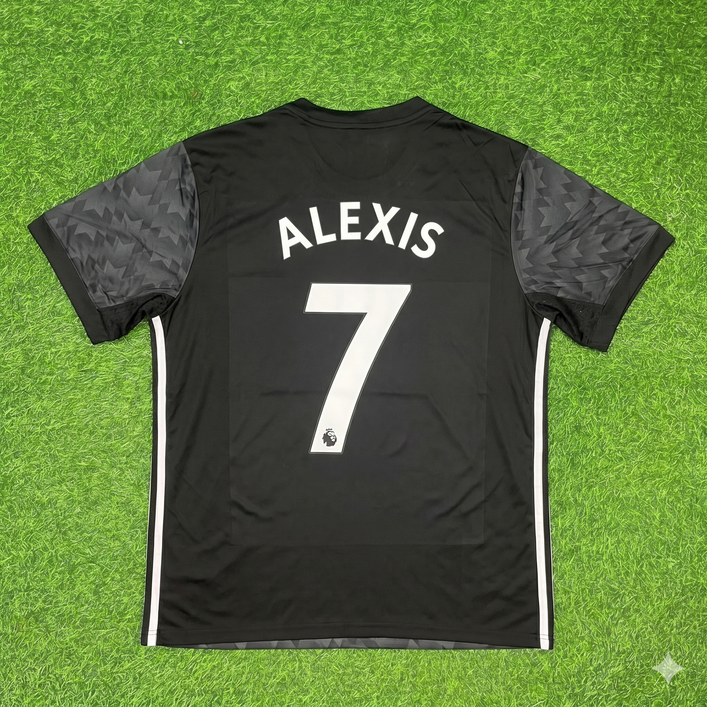 Alexis Sanchez Manchester United 2017-2018 Black Retro Football Jersey