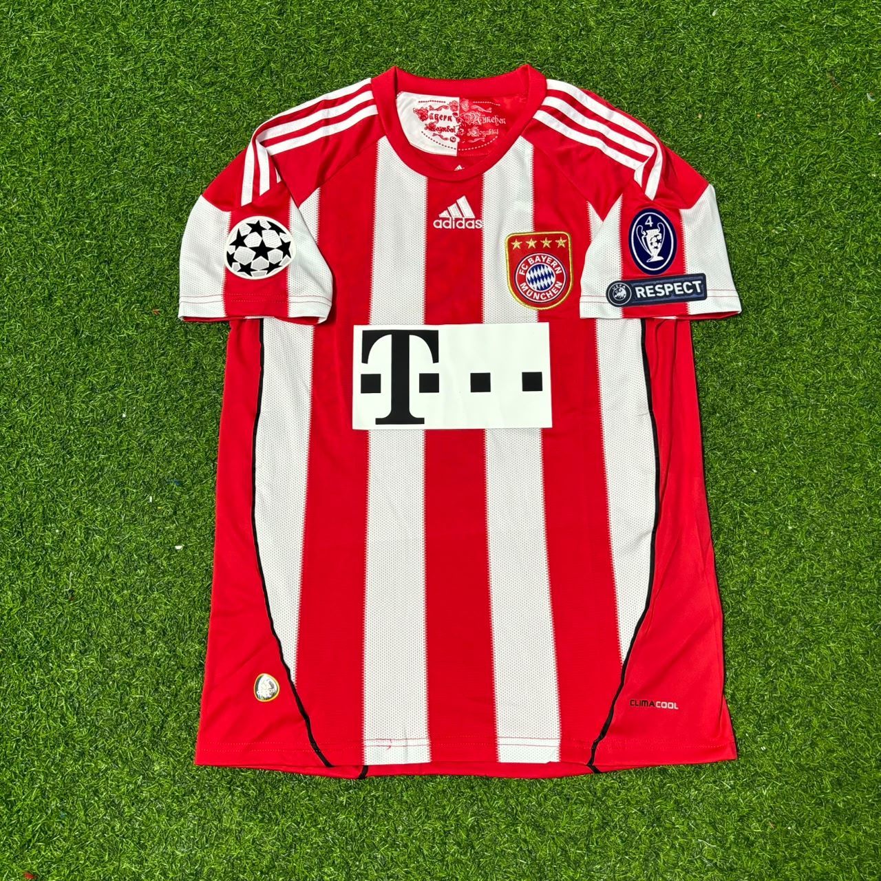 Anatoliy Tymoshchuk Bayern Munich 2010-2011 Home Retro Football Jersey