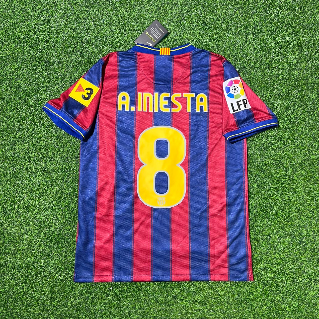 Andres Iniesta 8 - Barcelona Home 2009/2010 Retro Kit Jersey Maillot Trikot Soccer Shirt