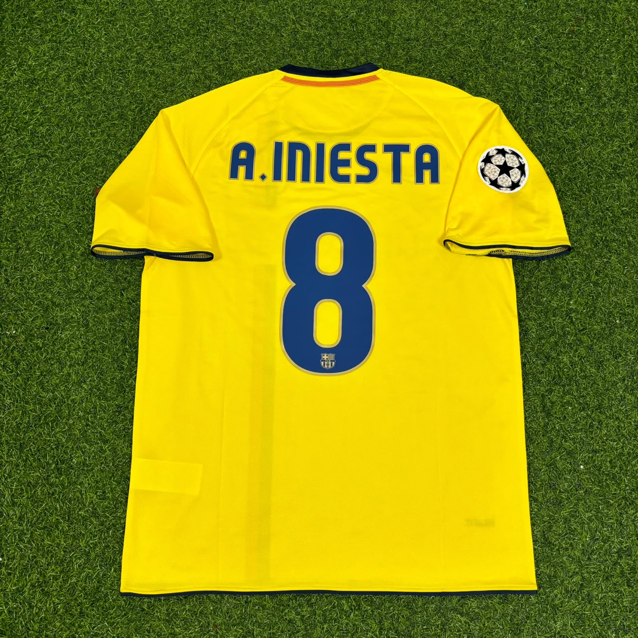 Andres Iniesta 2008-09 Maillot rétro jaune Barcelone