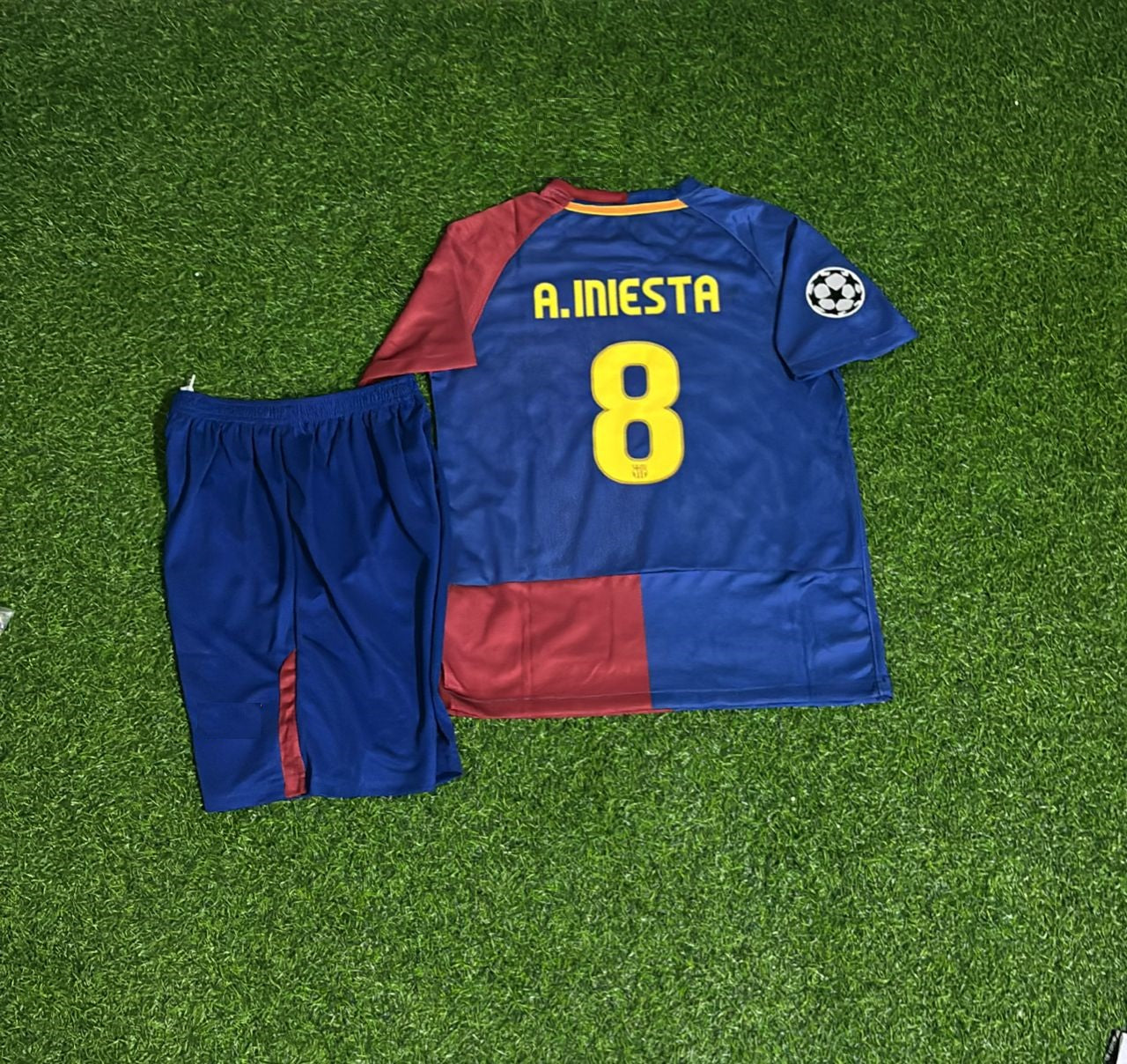 Andrés Iniesta Barcelona 2009 Champions League Final Kids Retro Football Jersey Kit
