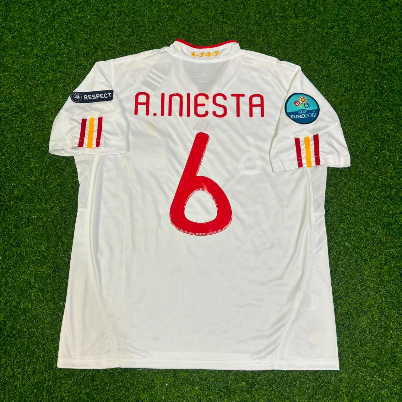 Andrés Iniesta Spain EURO 2012 Final Retro Football Jersey Kit