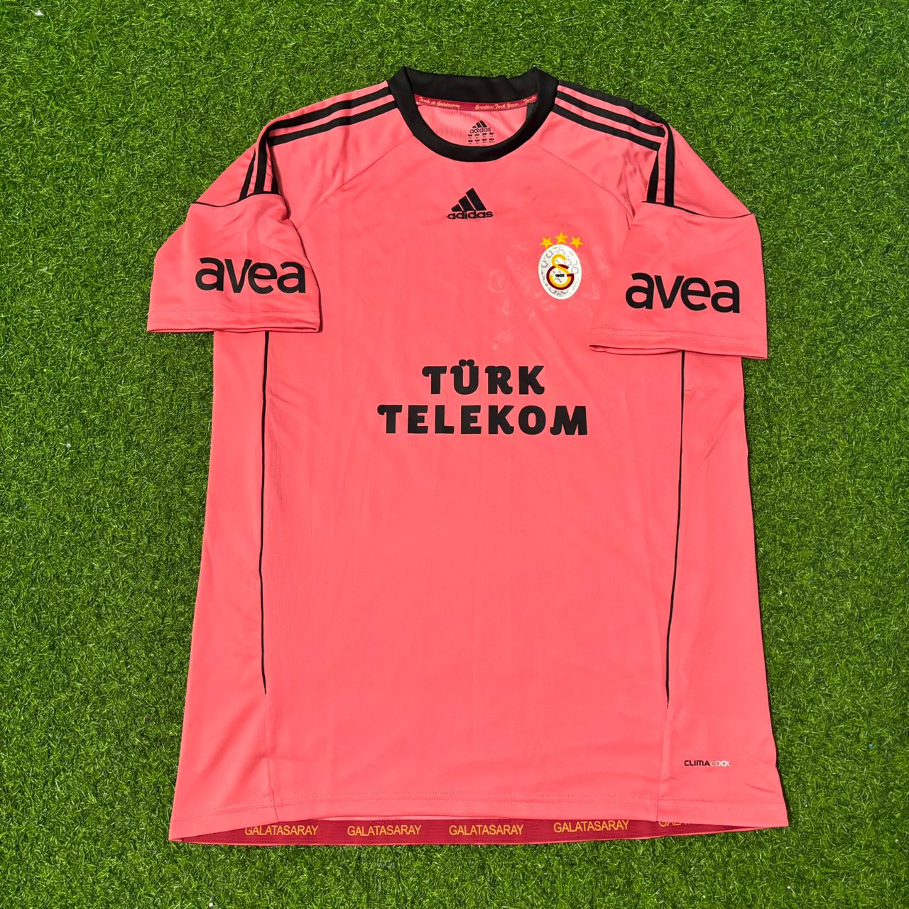 Arda Turan Galatasaray 2010-2011 Pink Retro Football Jersey