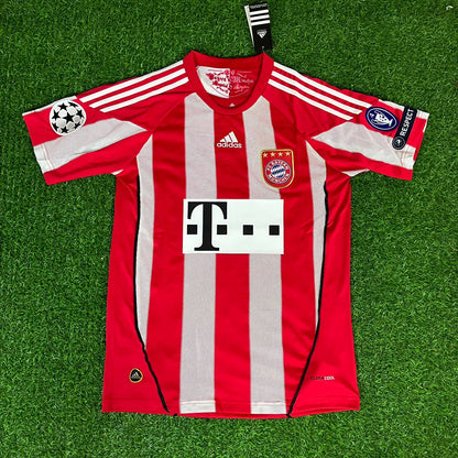 Mark van Bommel Bayern Munich 2010/11 Home Jersey Trikot