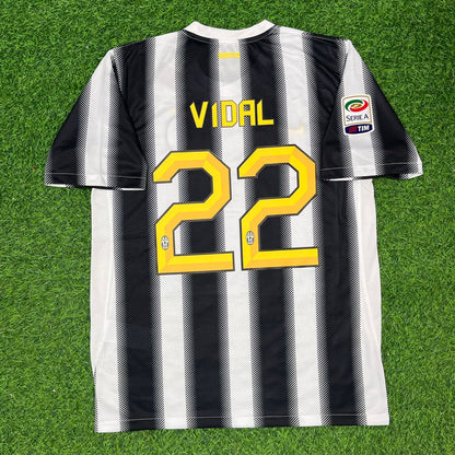 Arturo Vidal Juventus 2011-2012 Home Retro Football Jersey