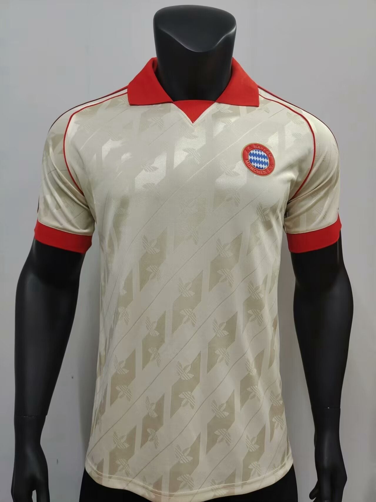 Bayern München New Polo Neck Polokragen Tshirt