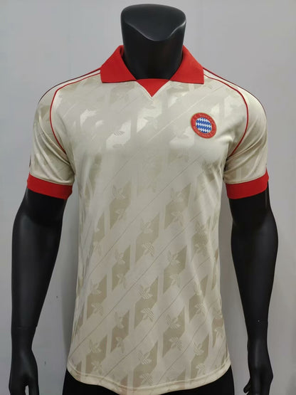 Bayern München New Polo Neck Polokragen Tshirt