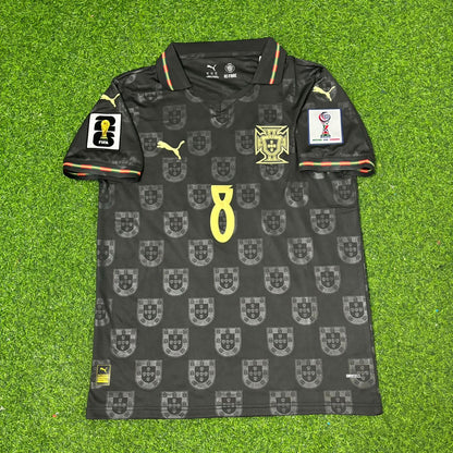 Maillot de football noir Bruno Fernandes #8 Portugal Coupe du Monde 2026
