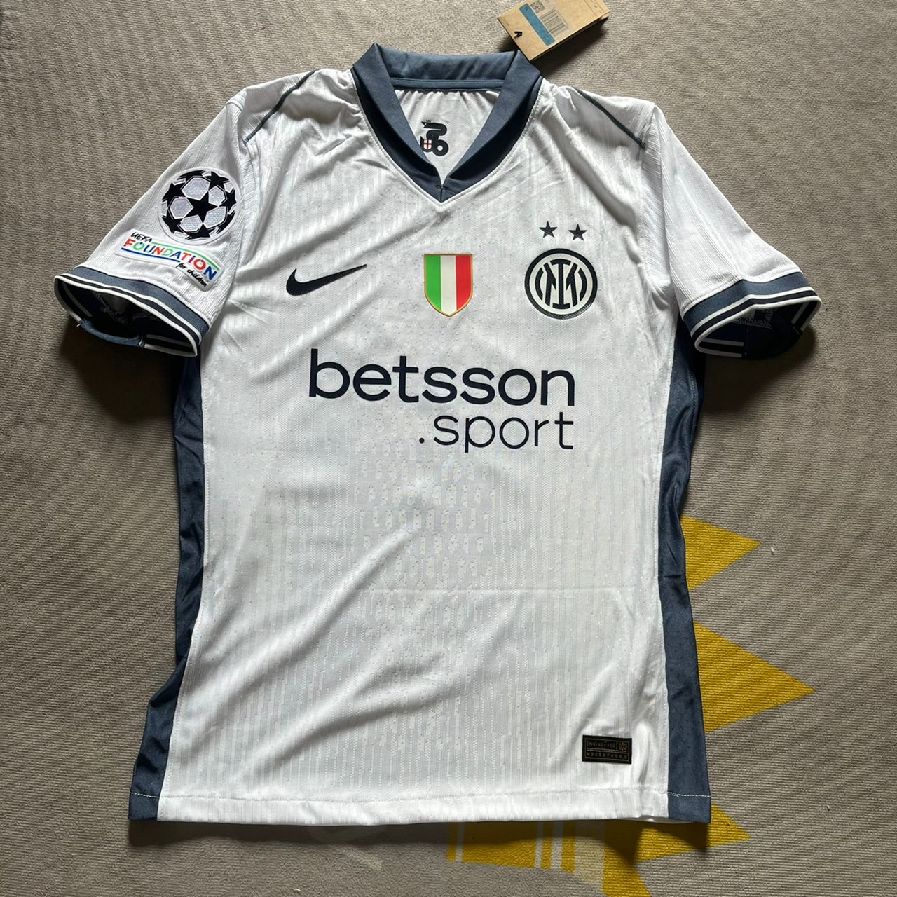 Hakan Calhanoglu Inter Milan 2025 New Season White Trikot Jersey