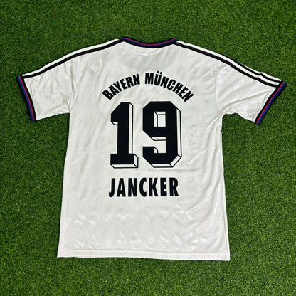 Carsten Jancker Bayern Munich 1997–1998 Away White Retro Football Jersey Kit