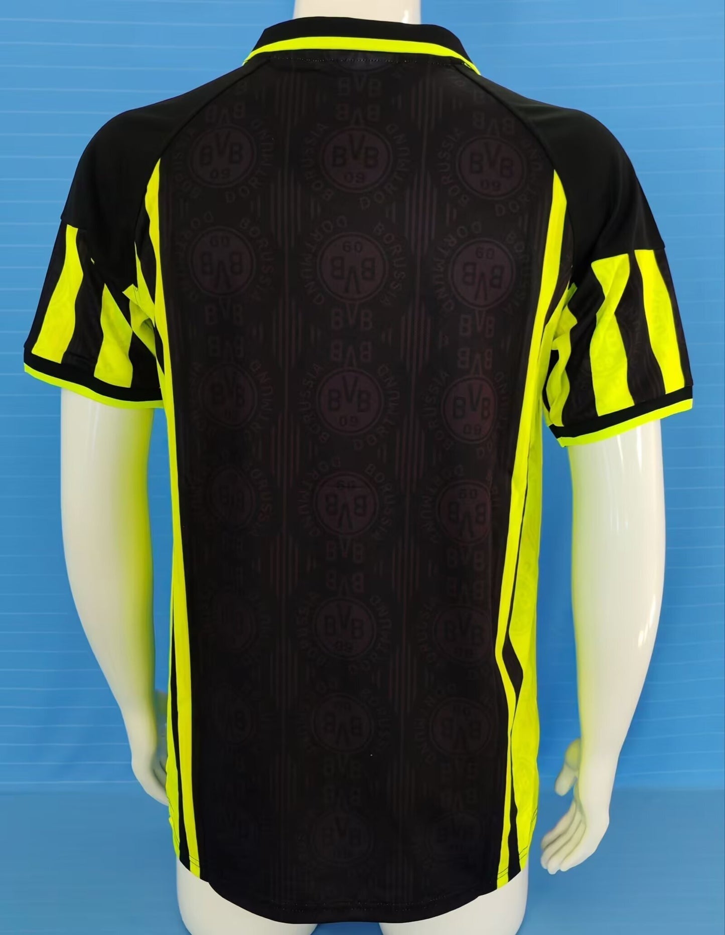 BVB Black Retro