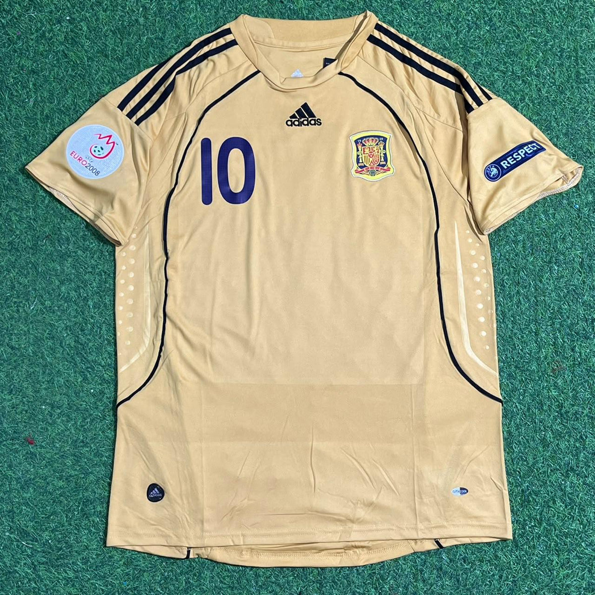 Cesc Fabregas 10- Spain EURO 2008 Retro Football Jersey