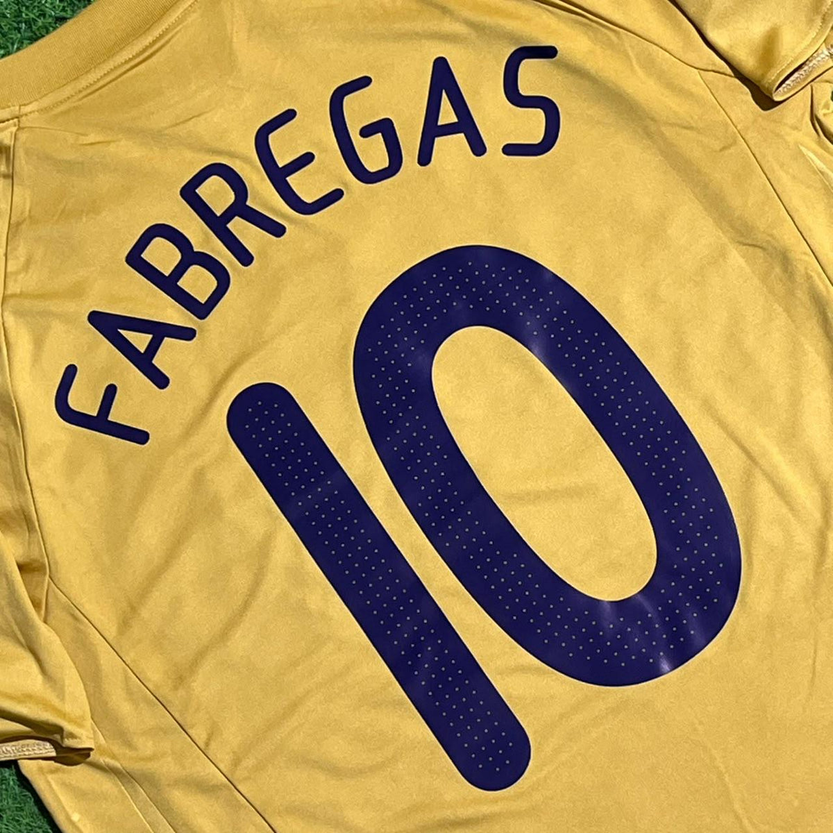 Cesc Fabregas 10- Spain EURO 2008 Retro Football Jersey