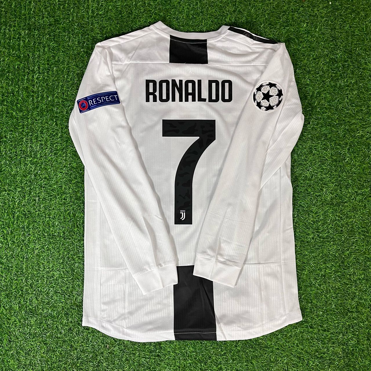 Cristiano Ronaldo Juventus 2018 2019 Long-Sleeve Retro Jersey Trikot