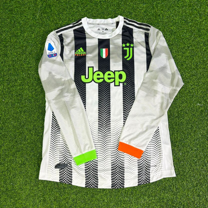 Cristiano Ronaldo #7 Juventus 2019-2020 Long Sleeve Retro Football Jersey