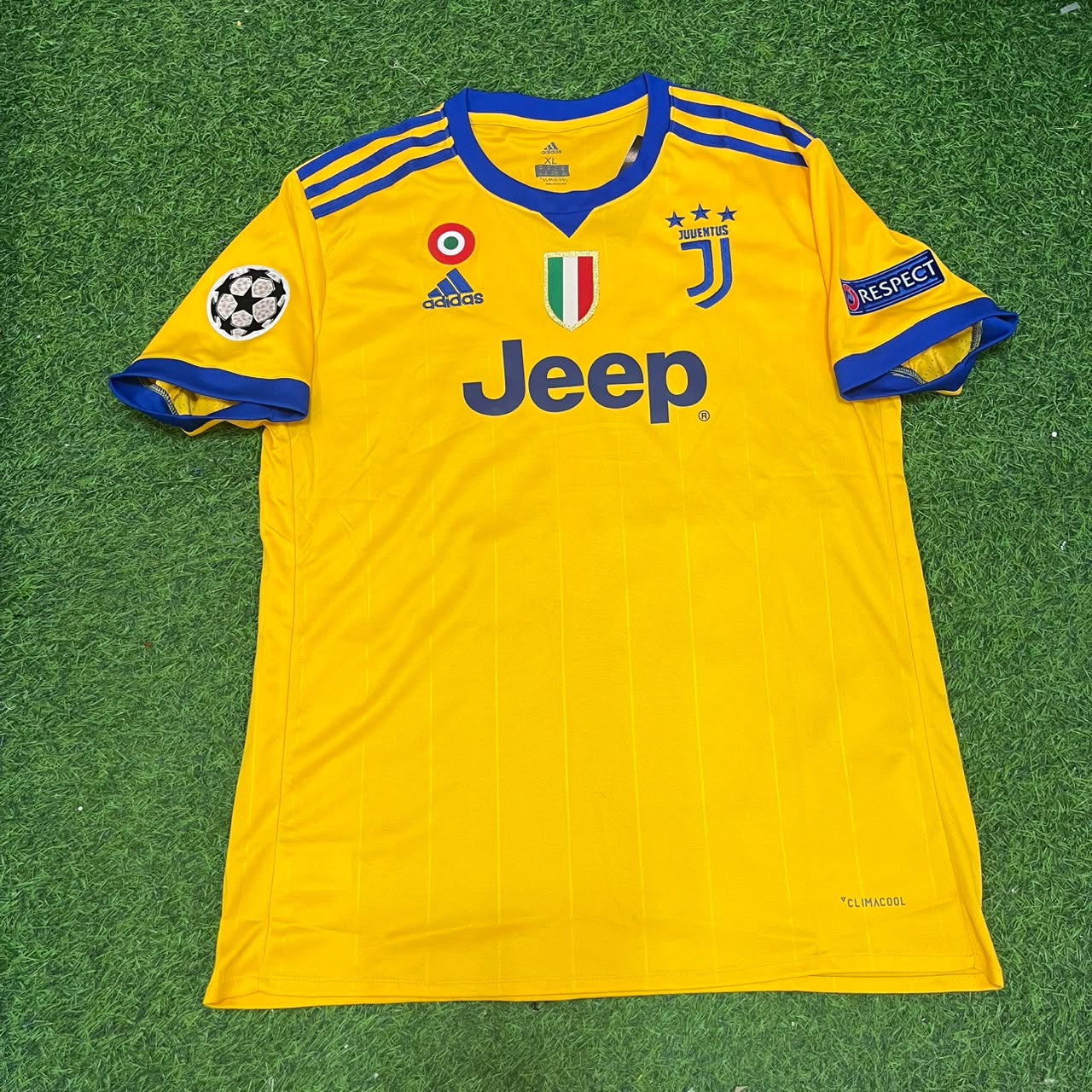 Cristiano Ronaldo Juventus Yellow Retro Football Jersey