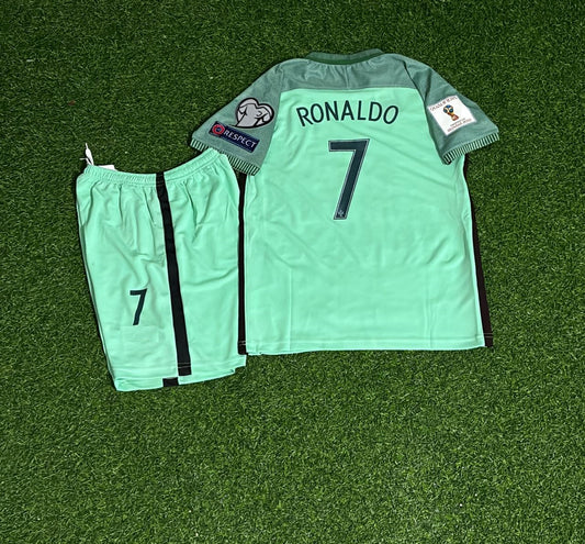 Cristiano Ronaldo Portugal 2018 WM Kinder Retro Fußballtrikot-Set