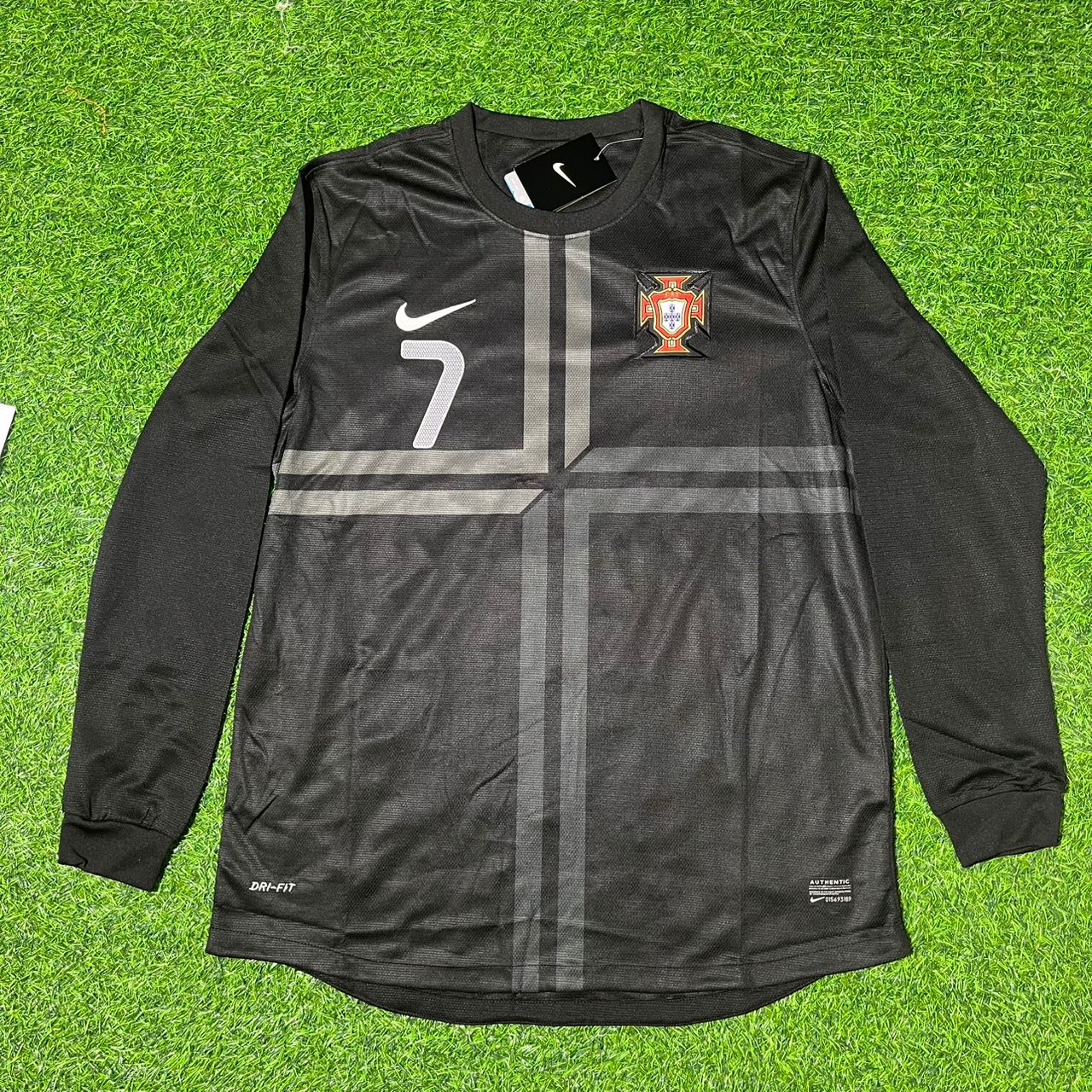 Cristiano Ronaldo Portugal EURO 2012 Black Retro Football Jersey