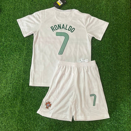 Cristiano Ronaldo Portugal 2012 Weißes Ronaldo Kinder-Kit – Kit-Jersey für Kinder – | KinderTrikot | Maillot Enfant Soccer Shirt