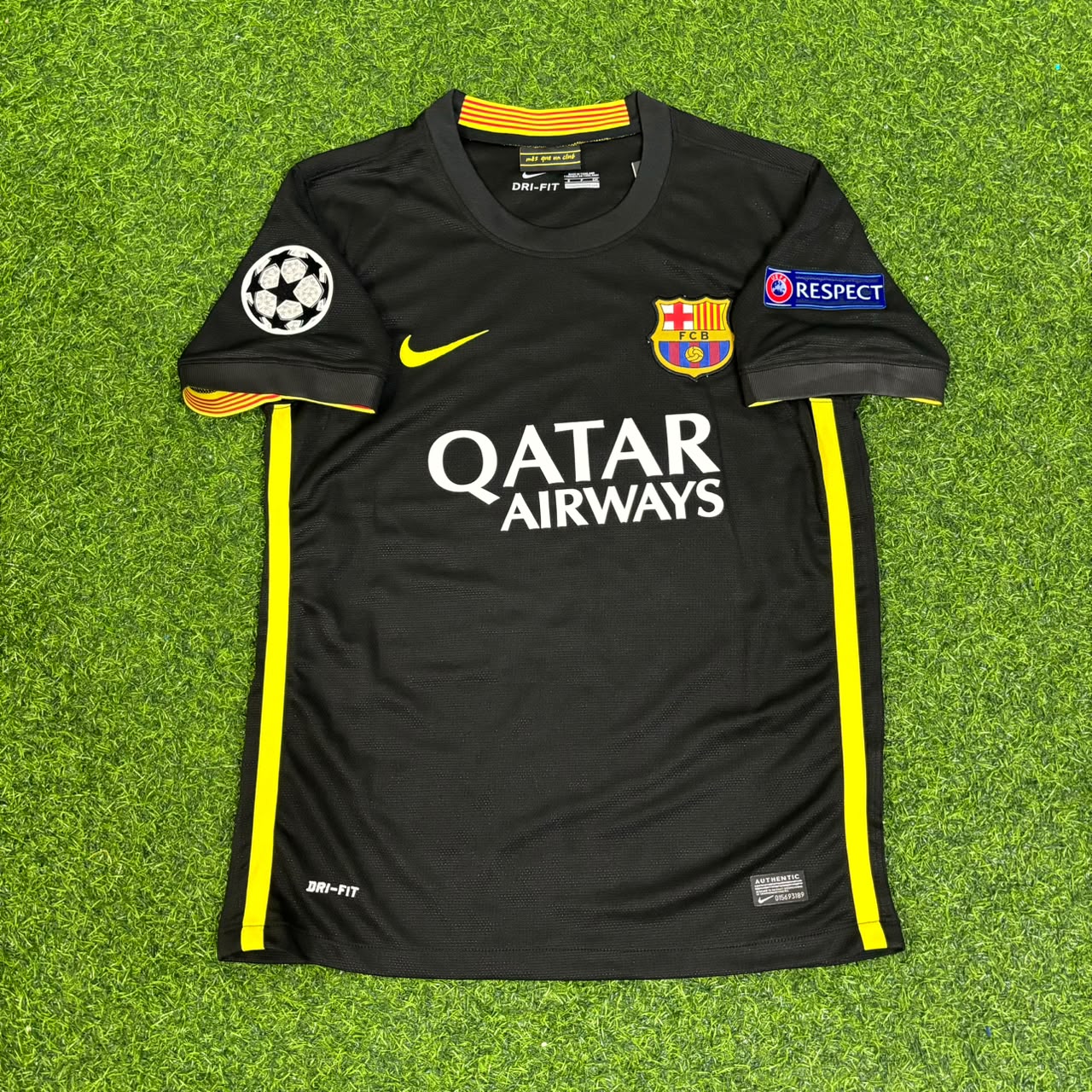 Dani Alves #22 Barcelona 2013-2014 Black Retro Football Jersey