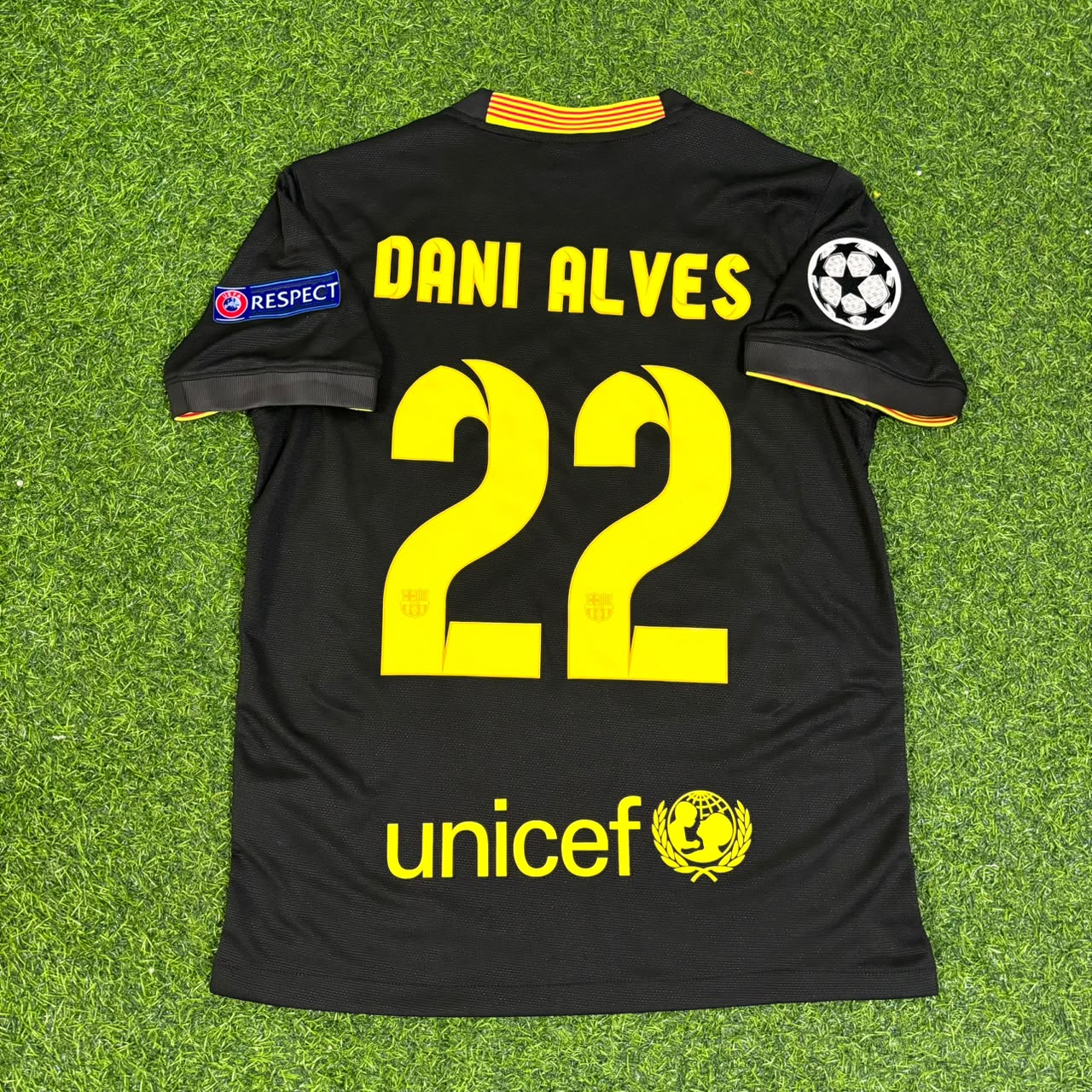 Dani Alves #22 Barcelona 2013-2014 Black Retro Football Jersey