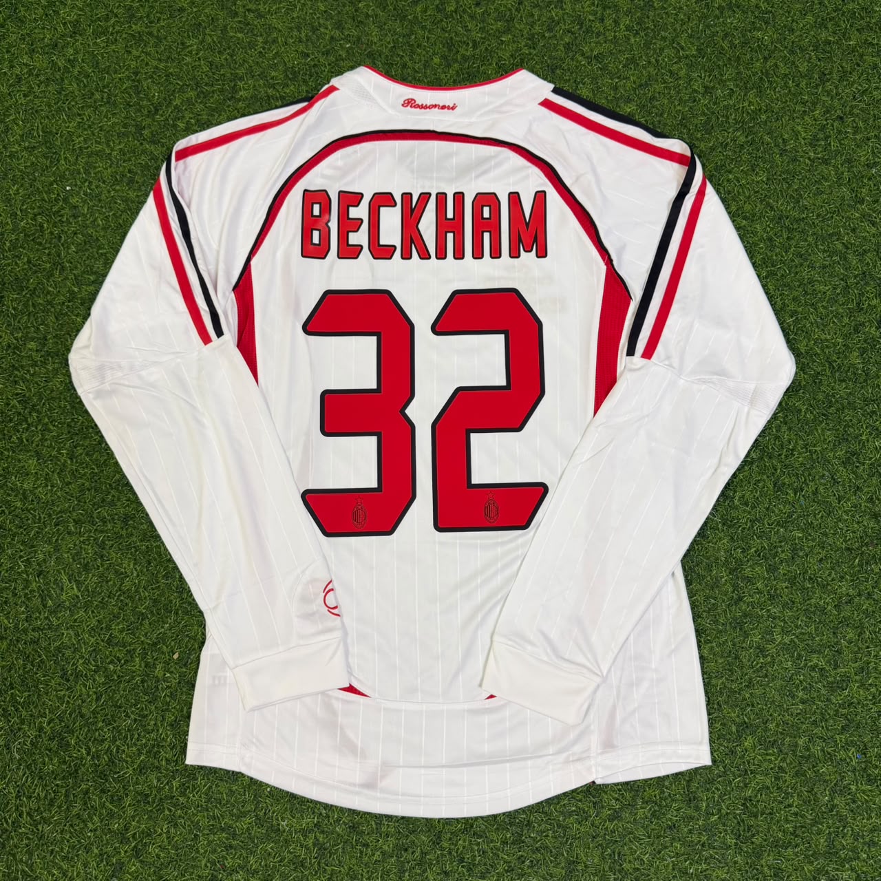 David Beckham #32 AC Milan Away White Long Sleeve Retro Jersey