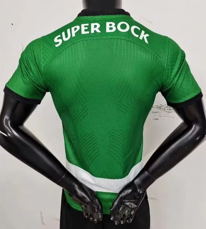 Grünes Fußball-Heimtrikot von Sporting Lissabon