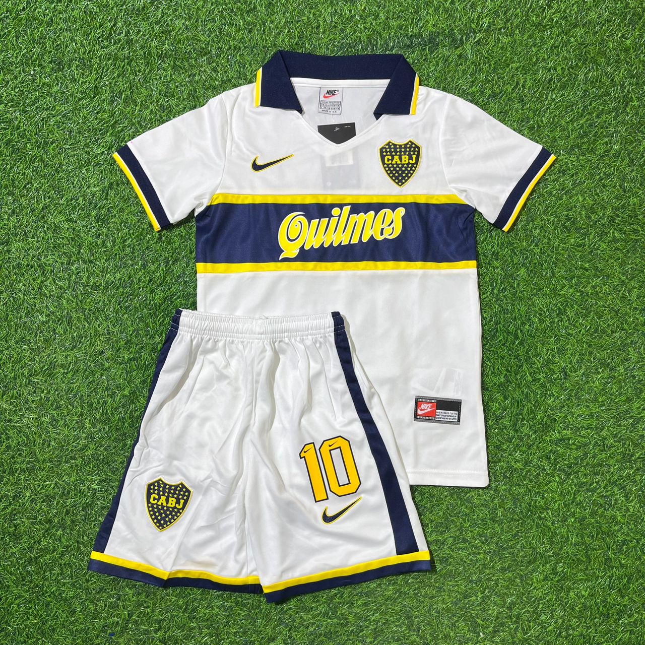 Diego Armando Maradona 10 Boca Juniors Retro Kids Football Jersey Kit