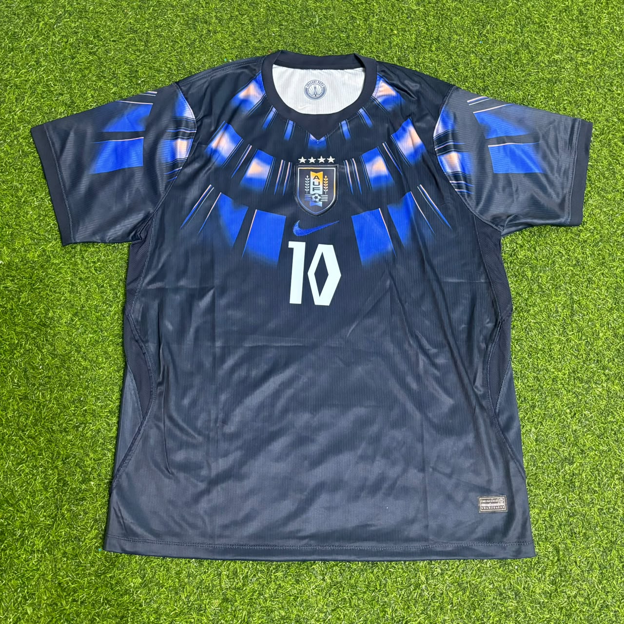 diego-forlan-uruguay-retro-