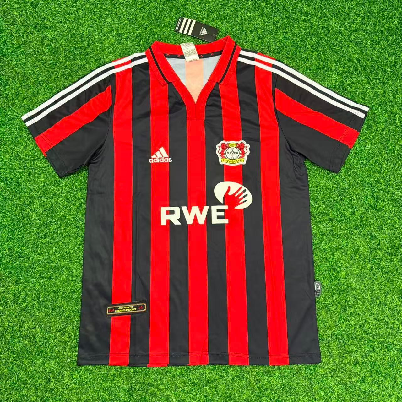 dimitar-berbatov-bayer-04-
