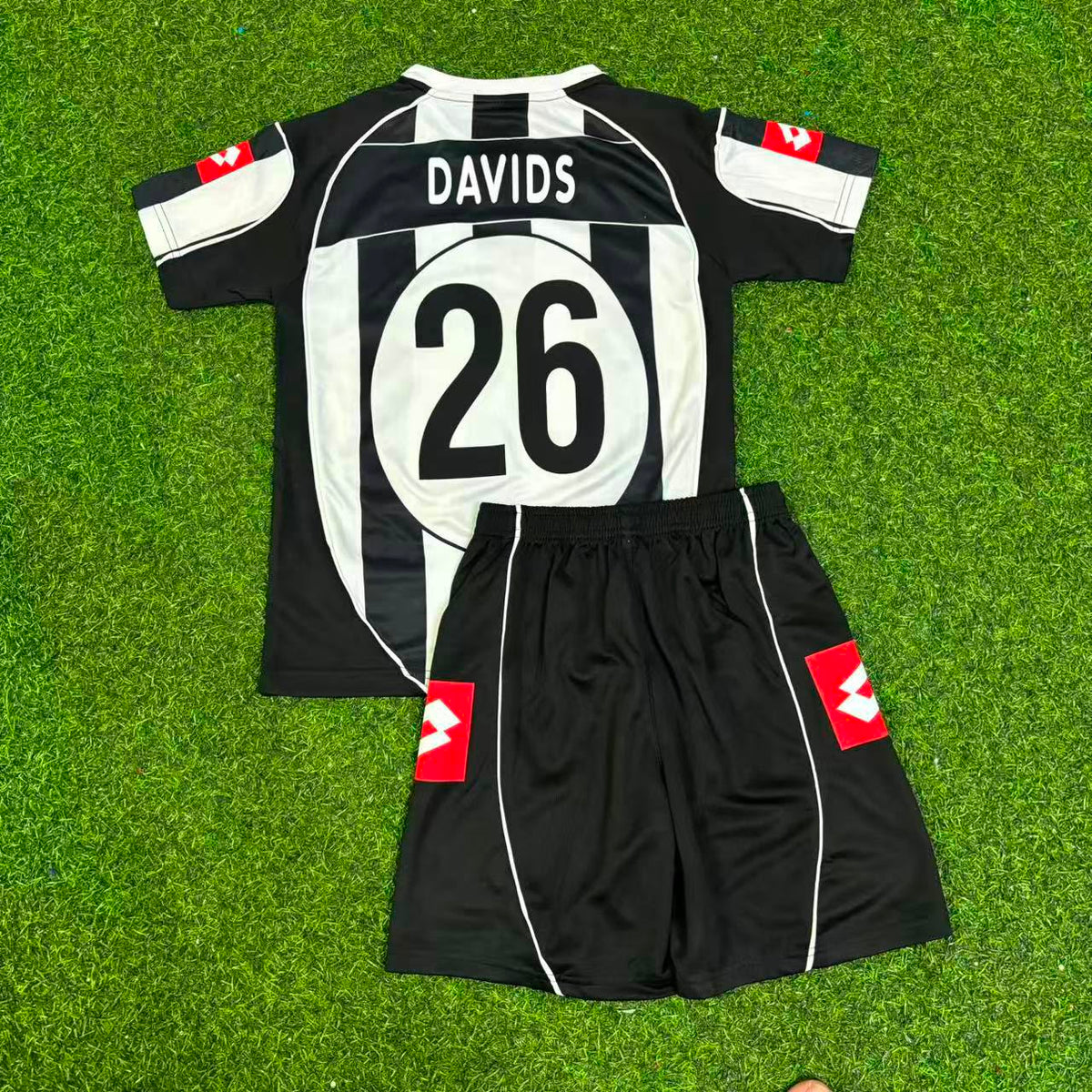 Maillot de football rétro Edgar Davids Juventus 2002-2003