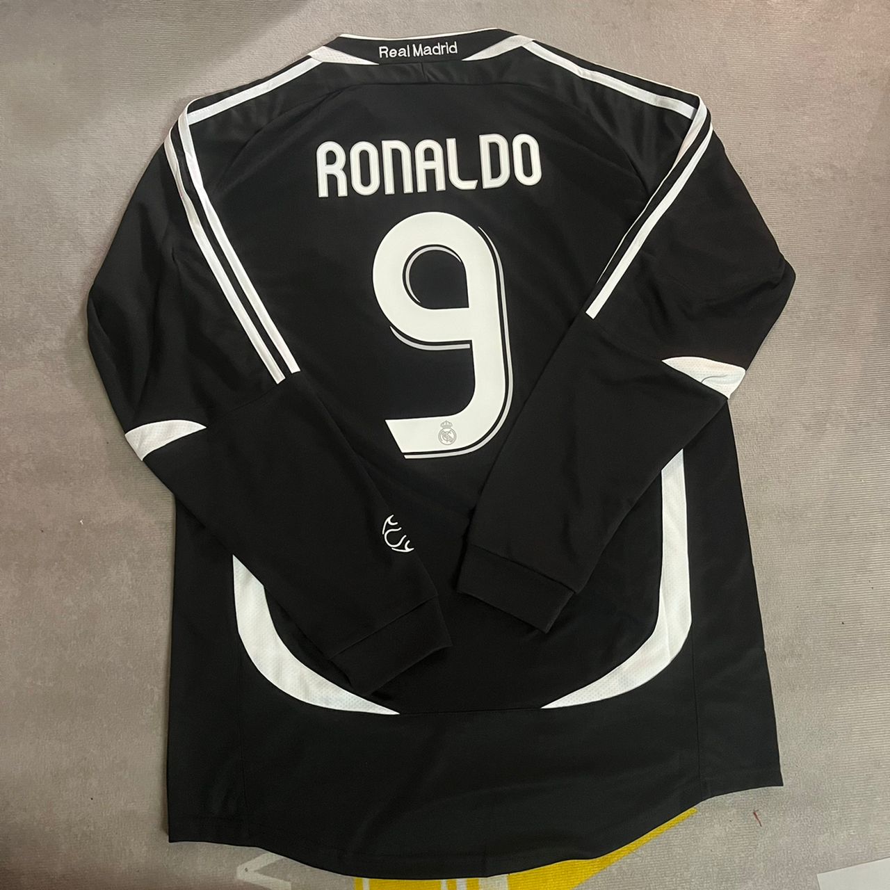 Ronaldo Nazario Real Madrid Black Retro Long Sleeve Football Jersey