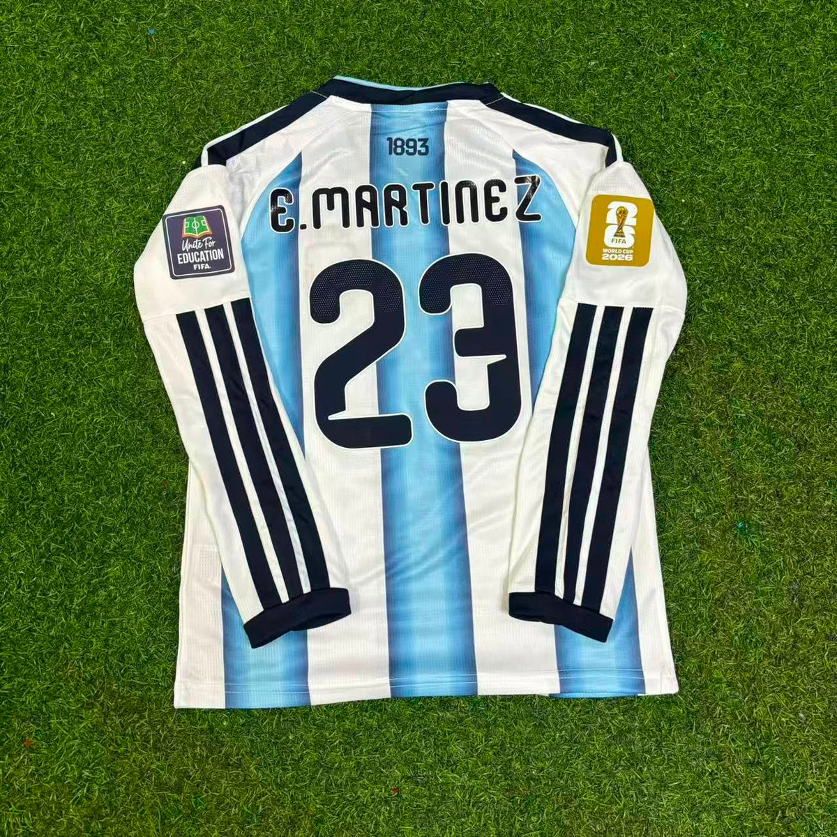 Emiliano Martinez Argentina Goalkeeper 2026 World Cup Home Kids Patch Long Sleeve Football Jersey