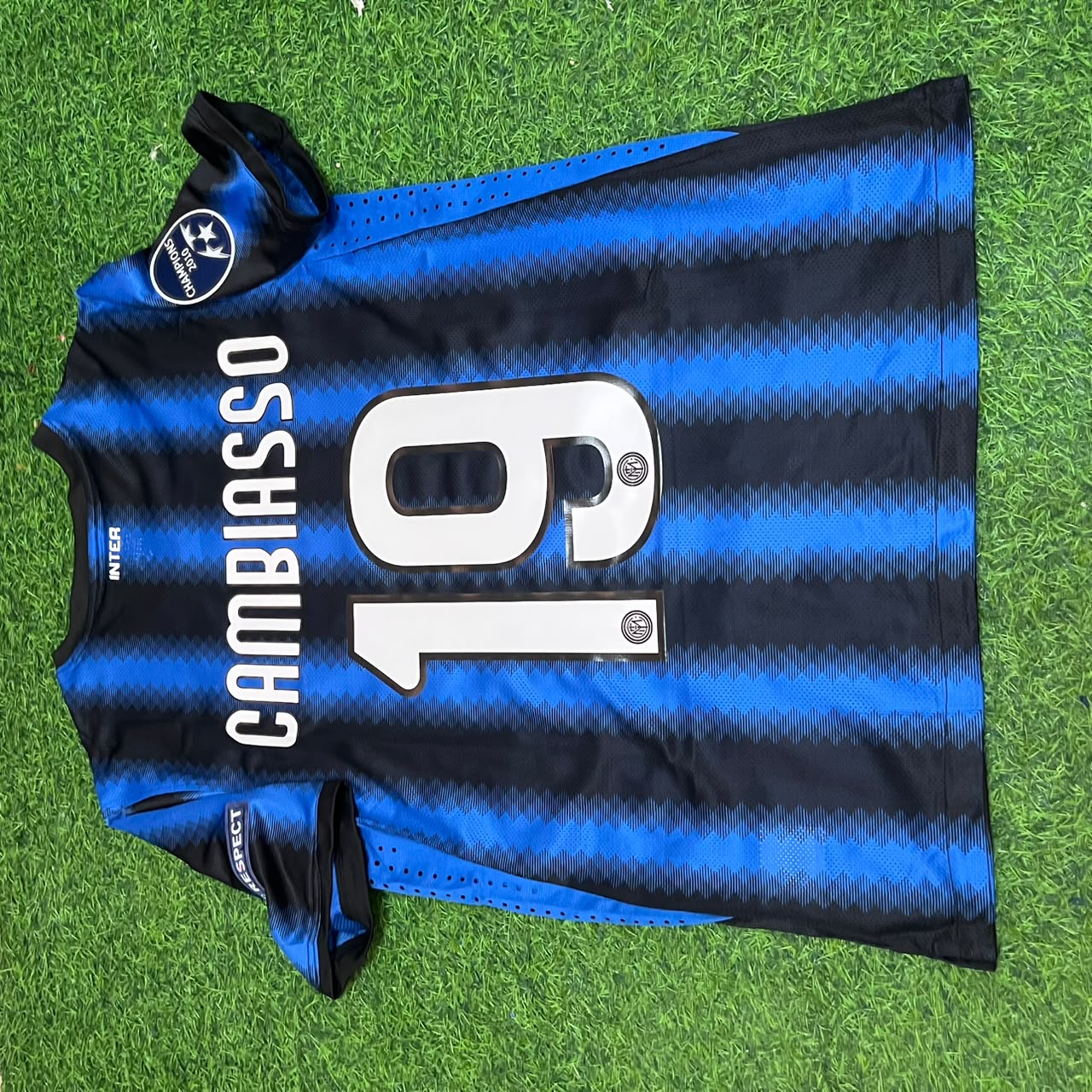 Esteban Cambiasso Inter 2011/2012 Football Jersey