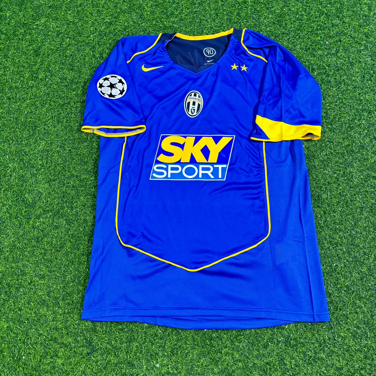 Maillot de football rétro bleu Fabio Cannavaro Juventus 2004-2005